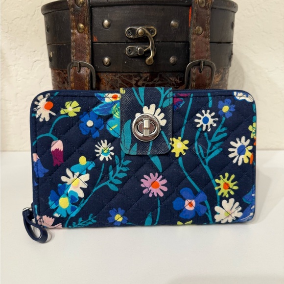 Blue Leather Backpack - Picture 9 of 10